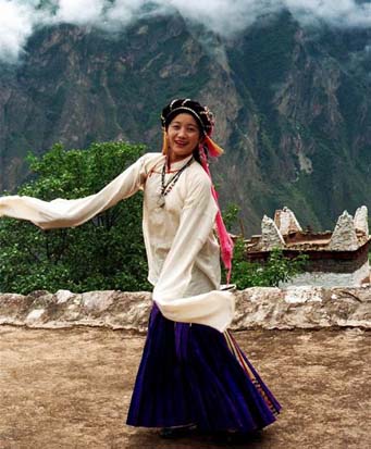 "女儿国"丹巴的美女们(组图)